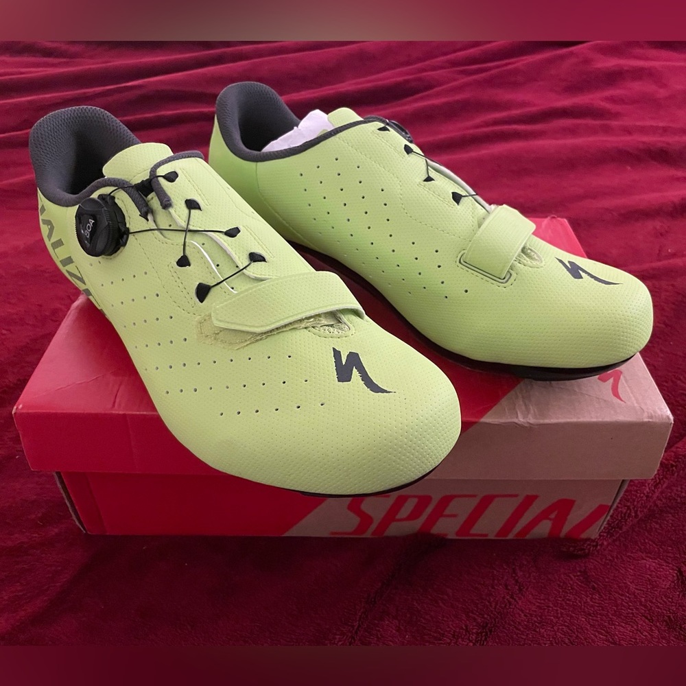 Specialized bike shoes neon green size 12.25 mens or 14 womens